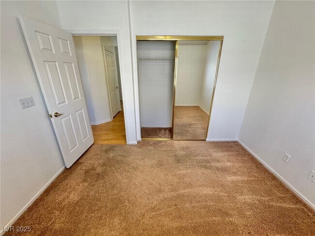 Building Photo - 1396 Dragon Rock Dr