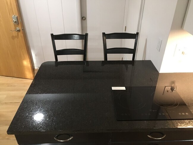 Building Photo - 1209 E Harney St