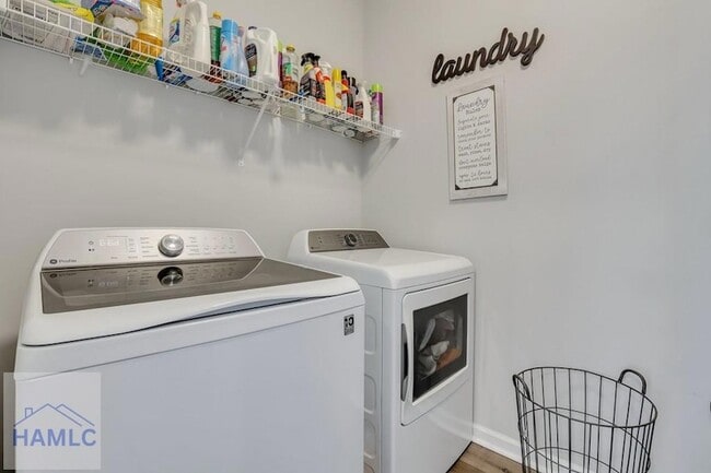 Building Photo - 181 Sunflower Cir NE