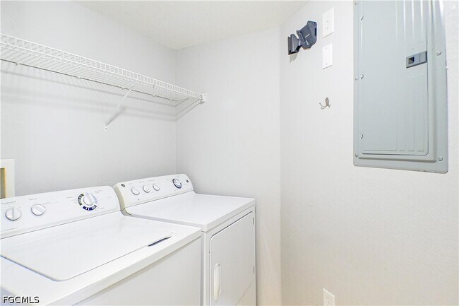 Building Photo - 4135 Residence Drive