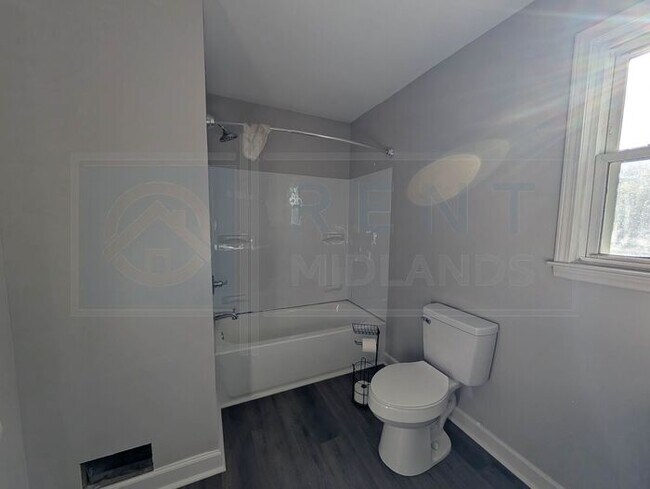Building Photo - Beautiful Home in Cayce