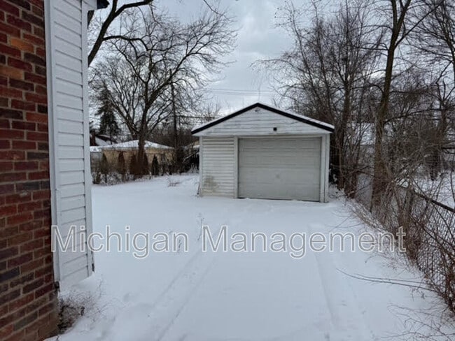 Building Photo - 26431 Monticello St