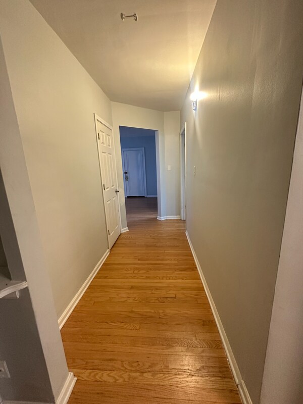 Building Photo - 5657 N Spaulding Ave