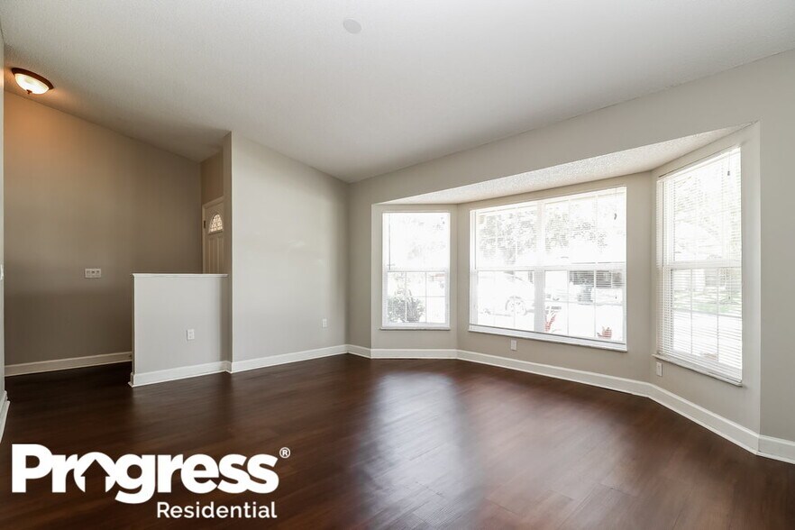 Building Photo - 5803 Taywood Dr