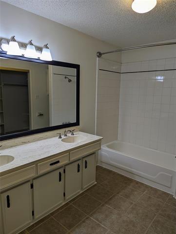 Building Photo - 104 Brookdale Dr