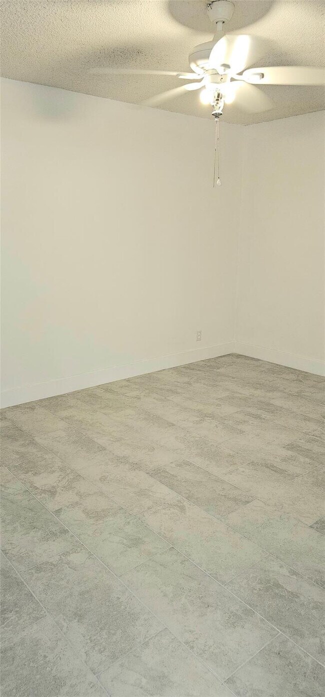 Building Photo - 3321 NW 47th Terrace