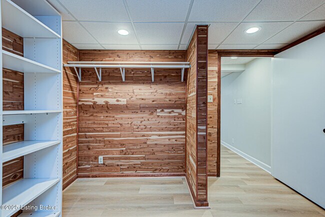 Building Photo - 3630 Windward Way