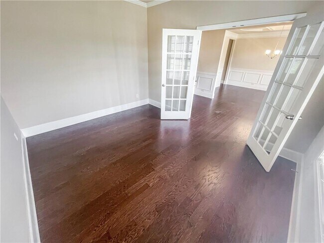 Building Photo - 5840 Zelkova Dr