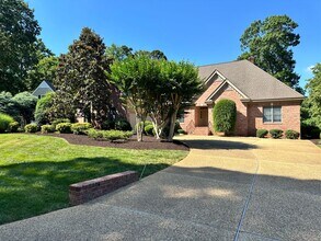 Building Photo - Beautiful home for rent in Fords Colony! Available Now!