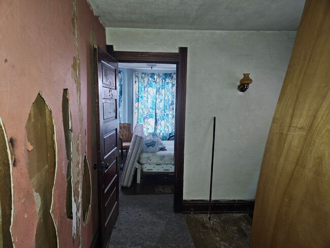 Building Photo - 2424 Broadway St