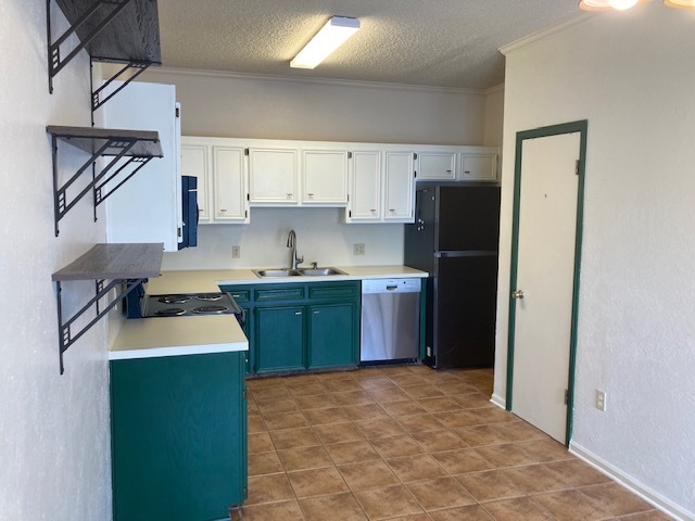 Kitchen - 5326 Sleepy Hollow Dr