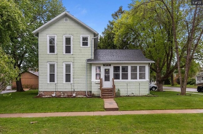 Primary Photo - 805 N State St