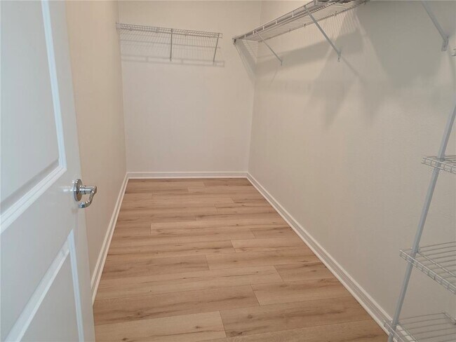 Building Photo - 2130 Bur Oak Blvd