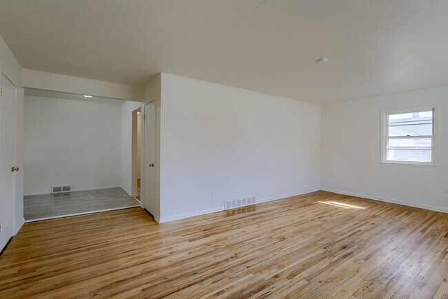 Building Photo - 4623 N 55th St