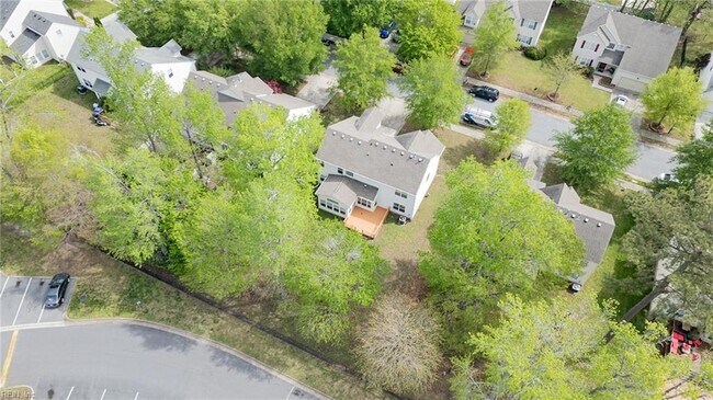 Building Photo - 310 Canaan Cir