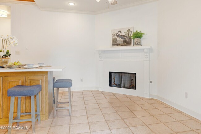 Building Photo - 126 Kingspointe Cir