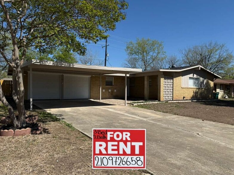 Building Photo - 317 E Lindbergh Blvd