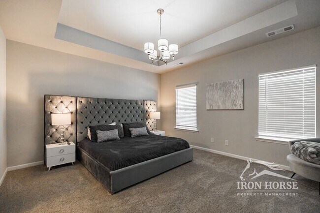 Building Photo - 1288 Towne Square Ct