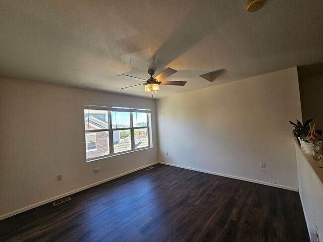 Building Photo - 18721 E Water Dr