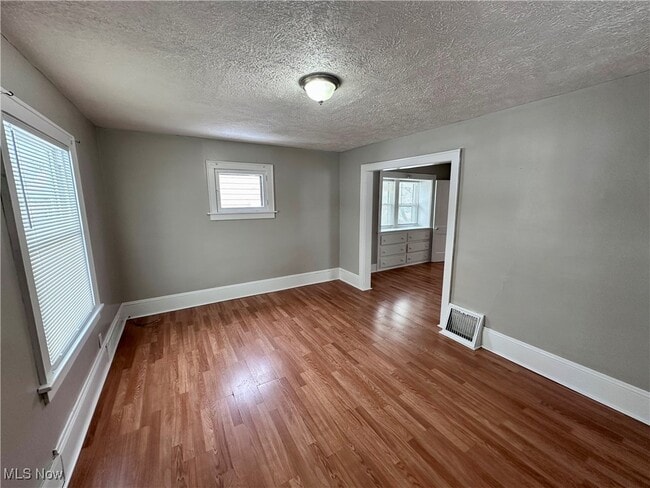 Building Photo - 1174 Tampa Ave