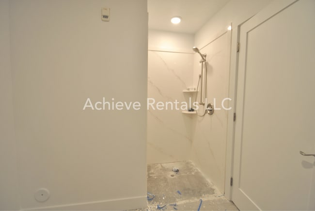 Building Photo - Westfield Lofts - Bay 1