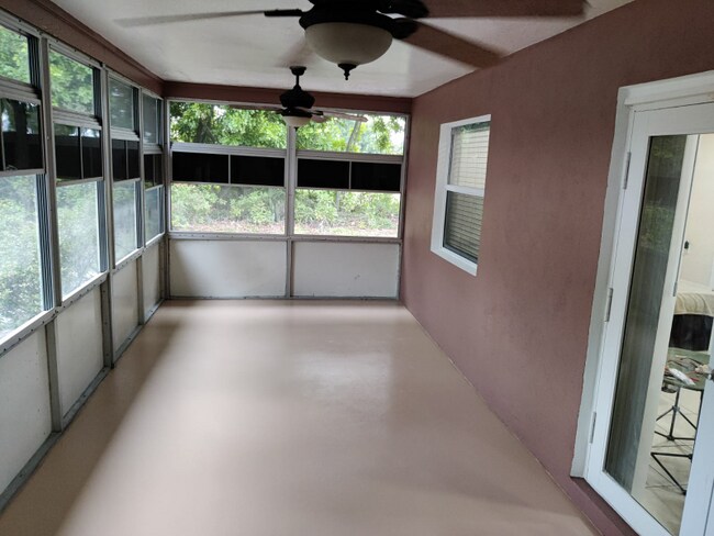 Building Photo - 4203 Ponce De Leon Blvd