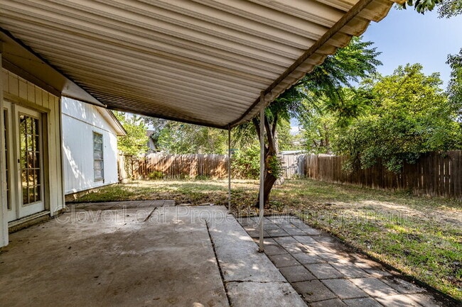 Building Photo - 13006 El Marro St