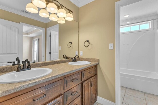 Building Photo - 5073 Branch Point Dr