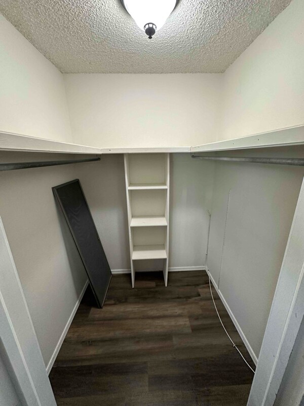 Building Photo - 9224 W 1st St