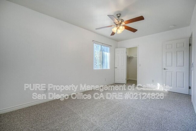 Building Photo - 9909 Azuaga St