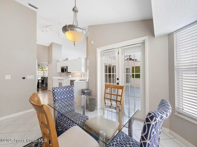 Building Photo - 1026 Blossom Dr