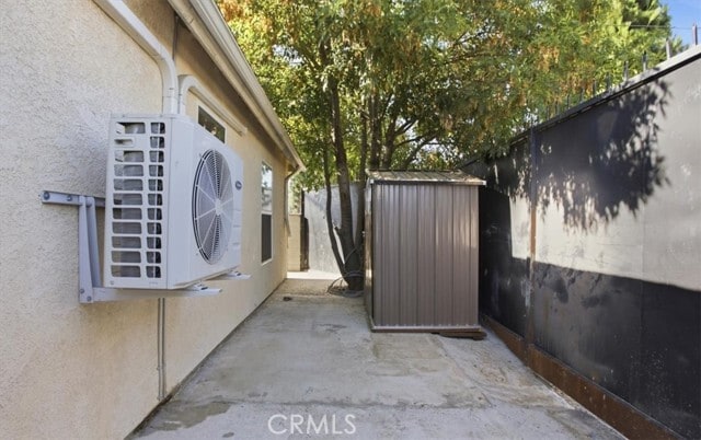 Building Photo - 7542 White Oak Ave