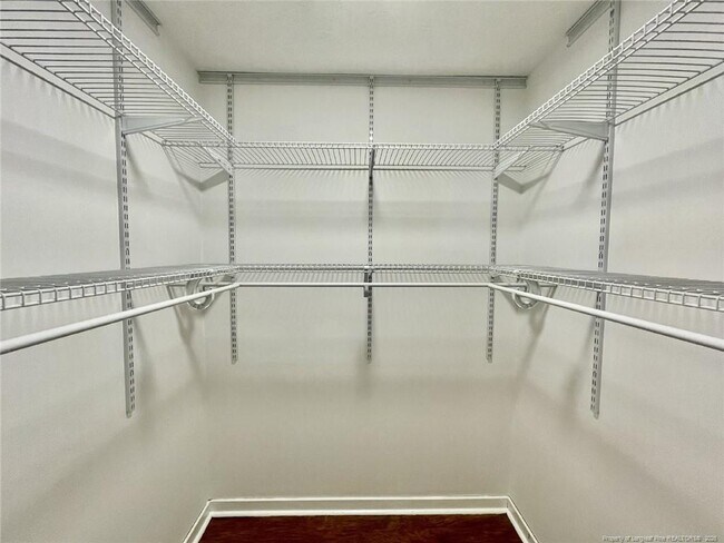 Building Photo - 431 Offing Dr