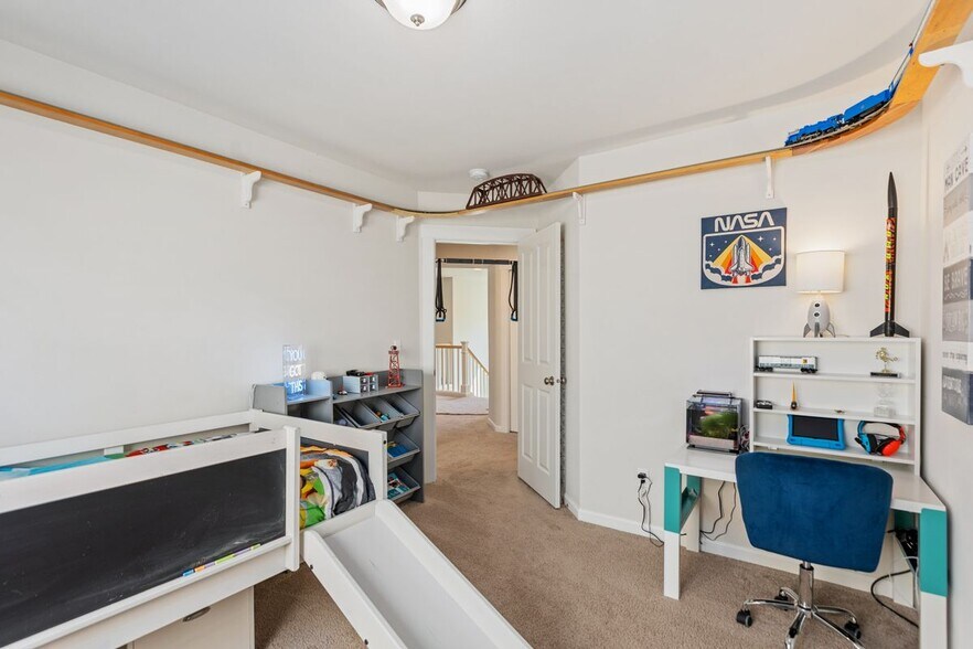 Building Photo - 9798 15th St SE