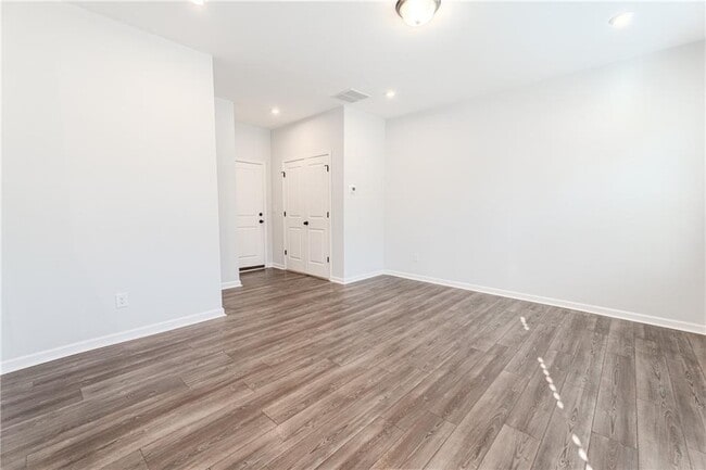 Building Photo - 1276 May Elm Ln