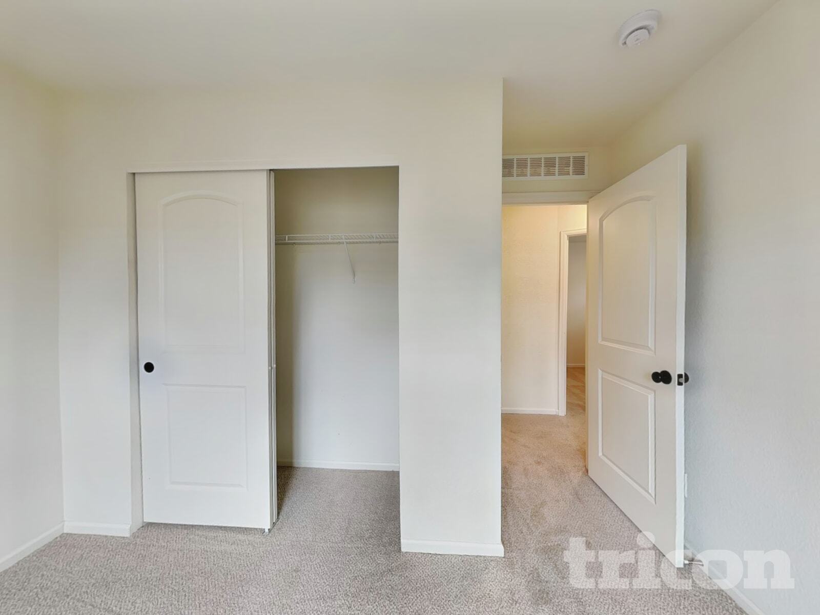 Building Photo - 21895 E Radcliff Cir