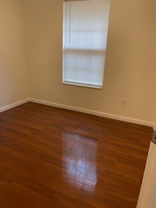 Building Photo - 6306 Gary Moore Ln