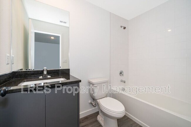 Building Photo - 8773 Zen Dr