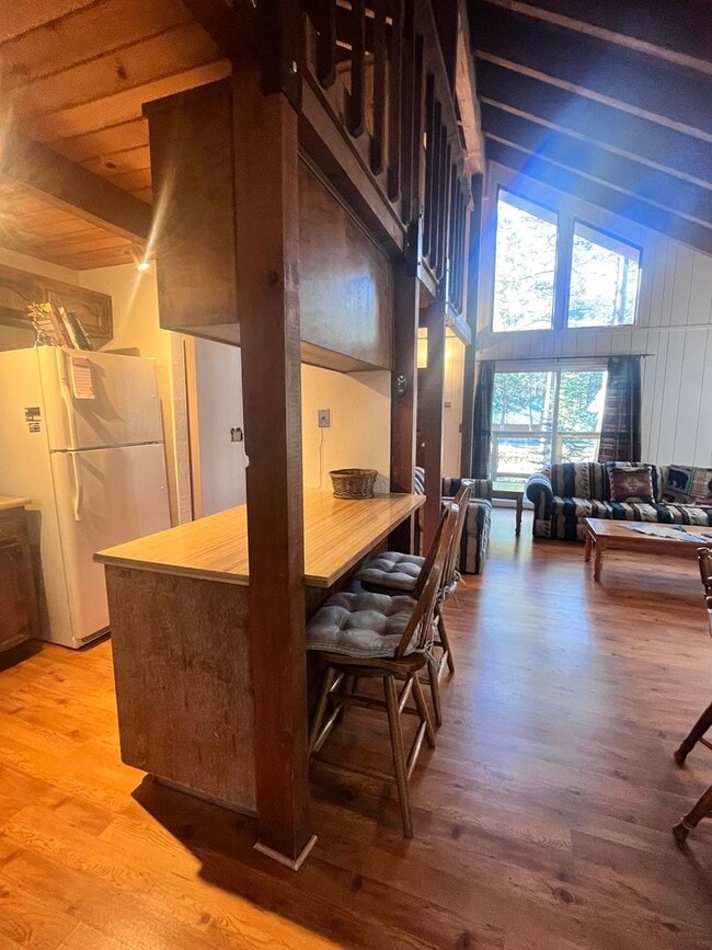 Building Photo - Tahoe Donner Long Term Lease - 2 bedroom with loft