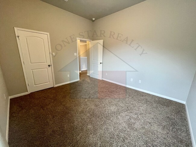 Building Photo - 1627 Neff Dr