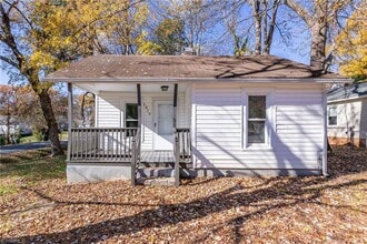 Building Photo - Move in September!!!