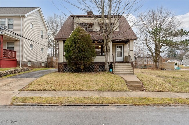 Building Photo - 4367 E 139th St