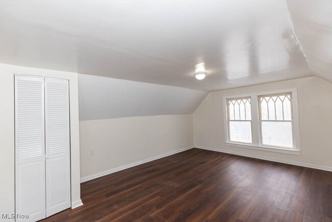 Building Photo - 1598 Alameda Ave