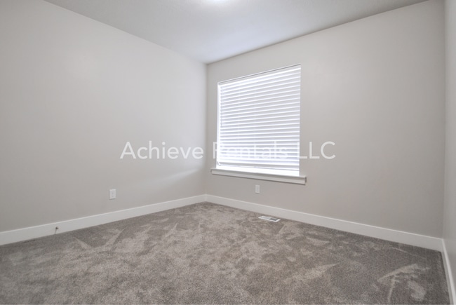 Building Photo - 1864 S 1425 W