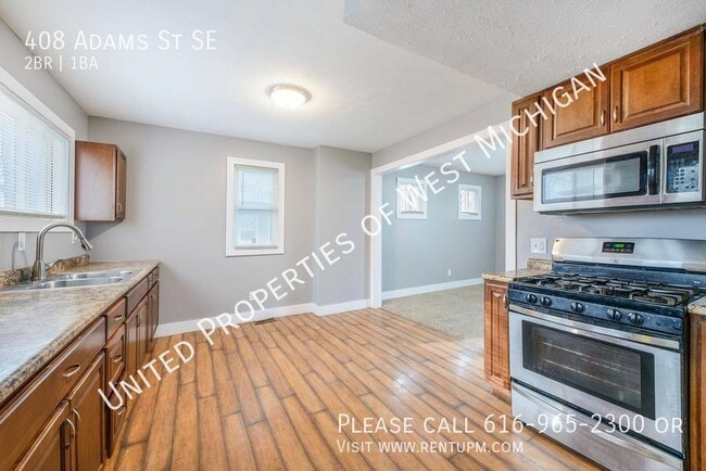 Building Photo - 408 Adams St SE