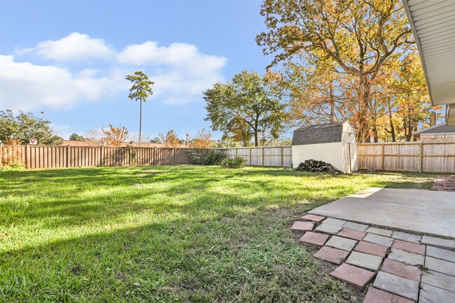 Building Photo - 18910 Yaupon Trail