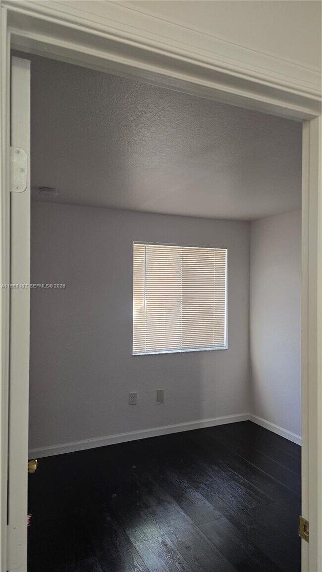 Building Photo - 2755 SE 15th Rd