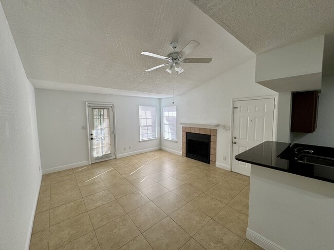 Building Photo - 5533 Chrishire Way