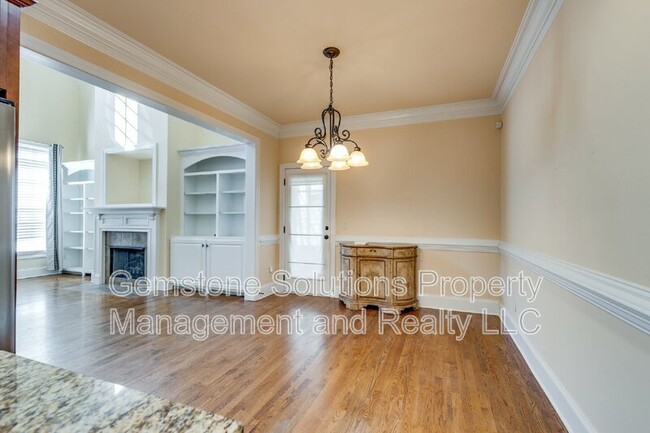 Building Photo - 3012 Americus Dr
