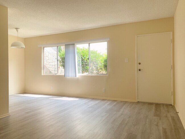 Building Photo - 3646 Westwood Blvd